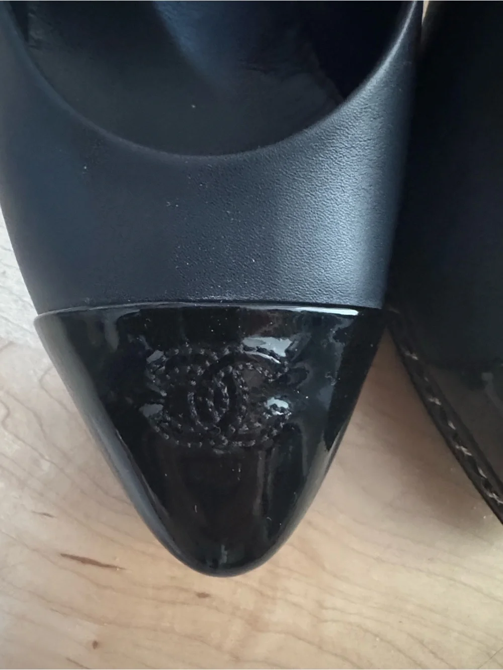 CHANEL Black Matte & Patent Cap-Toe Chain Trim Ballet Flats 39 1/2